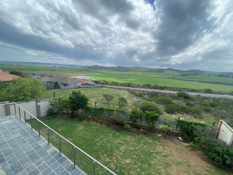 3 Bedroom Property for Sale in Reebok Western Cape